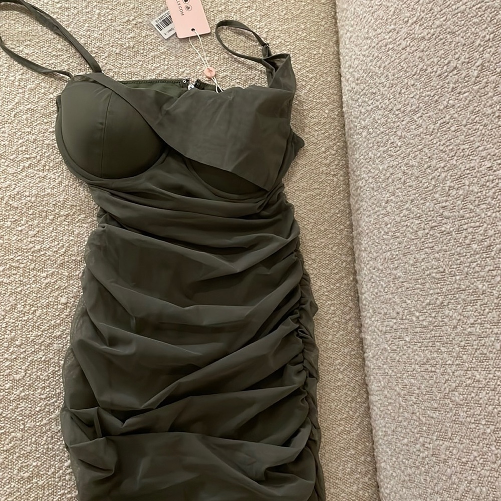 Oh polly SALLY
COWL NECK MINI DRESS IN GREEN